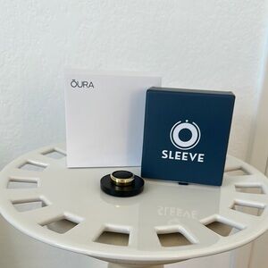 Oura Ring Sleeve Accessory in Black and Gold